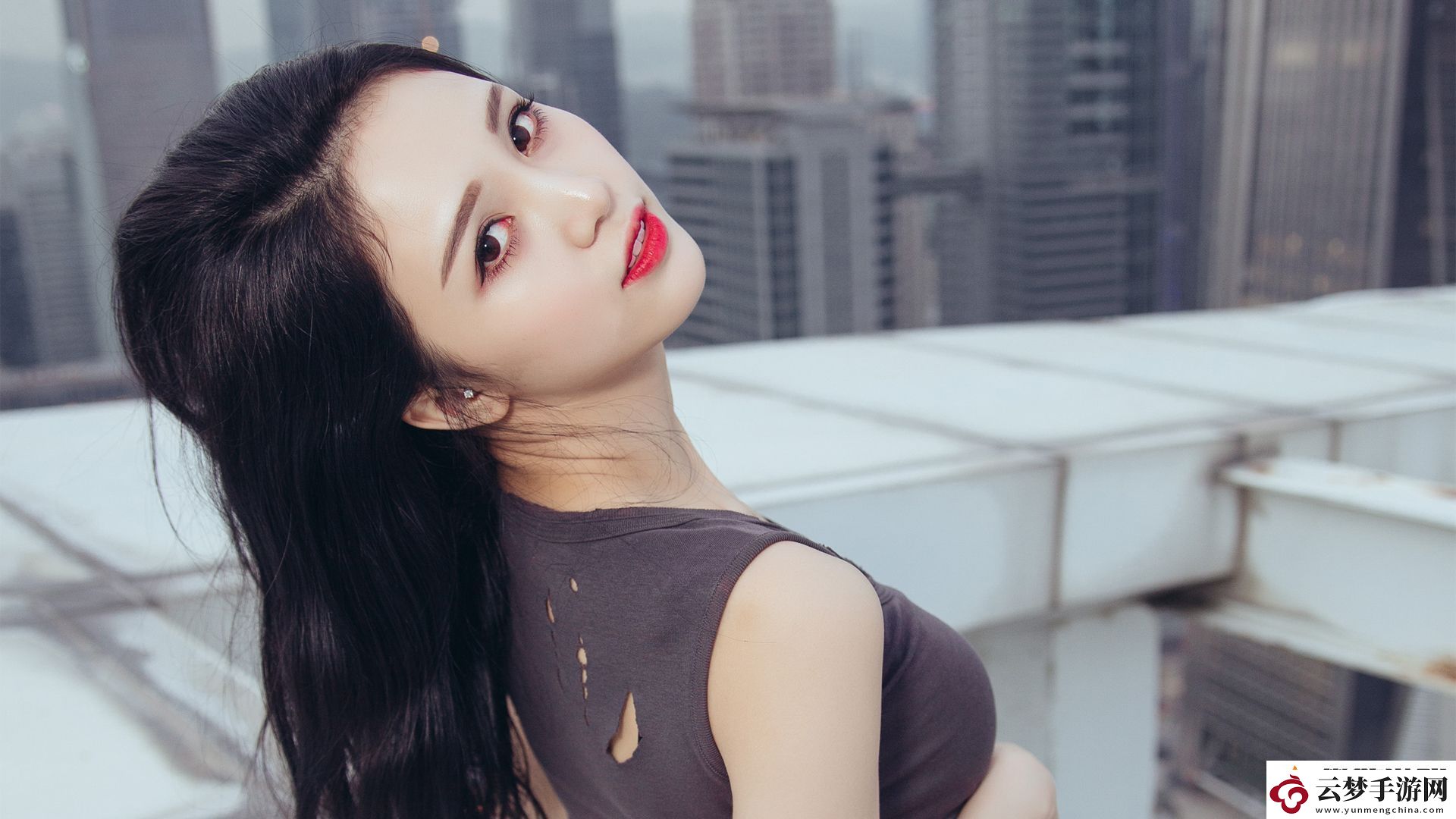 女保險(xiǎn)公司推銷員5中字的溫情密碼網(wǎng)友：解密溫情職業(yè)魅力！