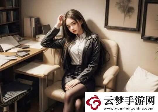 孟月月教練的秘密：游泳館里的水花背后隱藏著什么疑問
