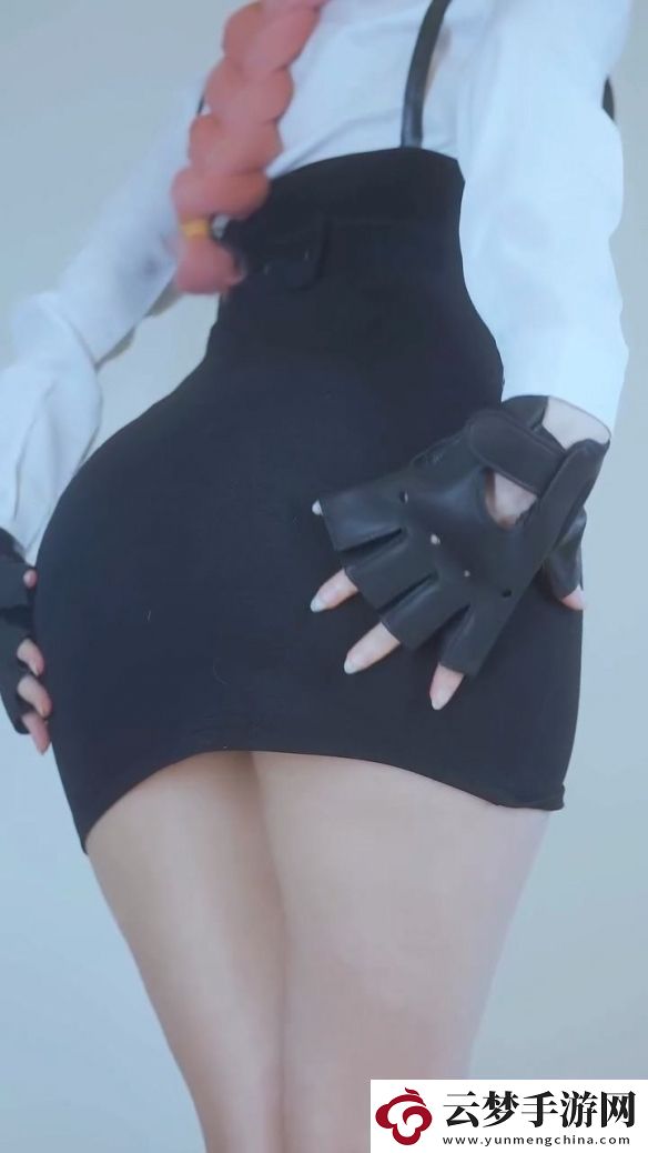 艾什莉體模COS絕區(qū)零月城柳