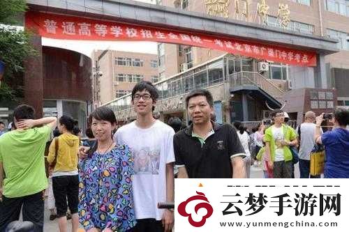 兩個(gè)媽媽陪孩子高考懷孕：高考陪考背后的驚人事件