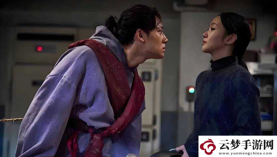 2024國精產(chǎn)品一二二線精華液視頻：一場(chǎng)視覺與心靈的震撼之旅