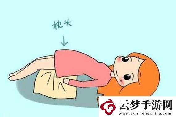 親小花園時(shí)需要墊枕頭嗎：舒適度與個(gè)人喜好