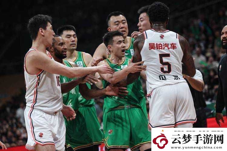 1v2三個(gè)男的是兄弟：激烈對(duì)抗