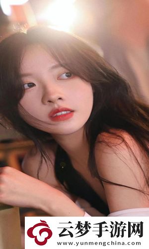 父親有力挺送女兒的花園驚艷眾人，網(wǎng)友：花開滿園，藏不住的是深情！
