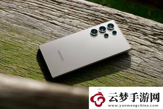 比小米15窄一圈！曝三星S25Ultra有行業(yè)最窄四等邊