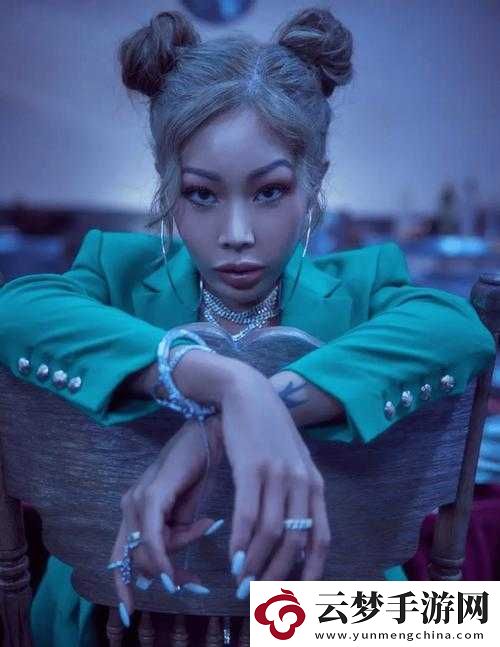 寶藏女